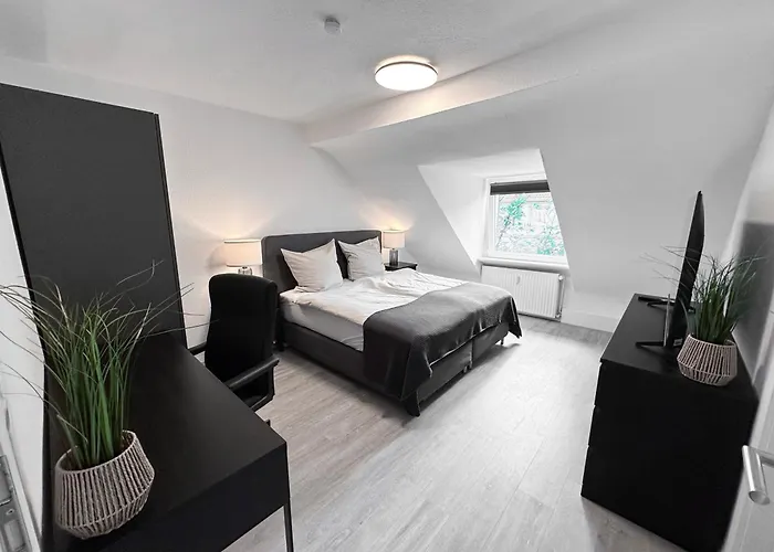 Self-check-in Aprtmnt With Beautiful, Big Kitchen, Bed Essen